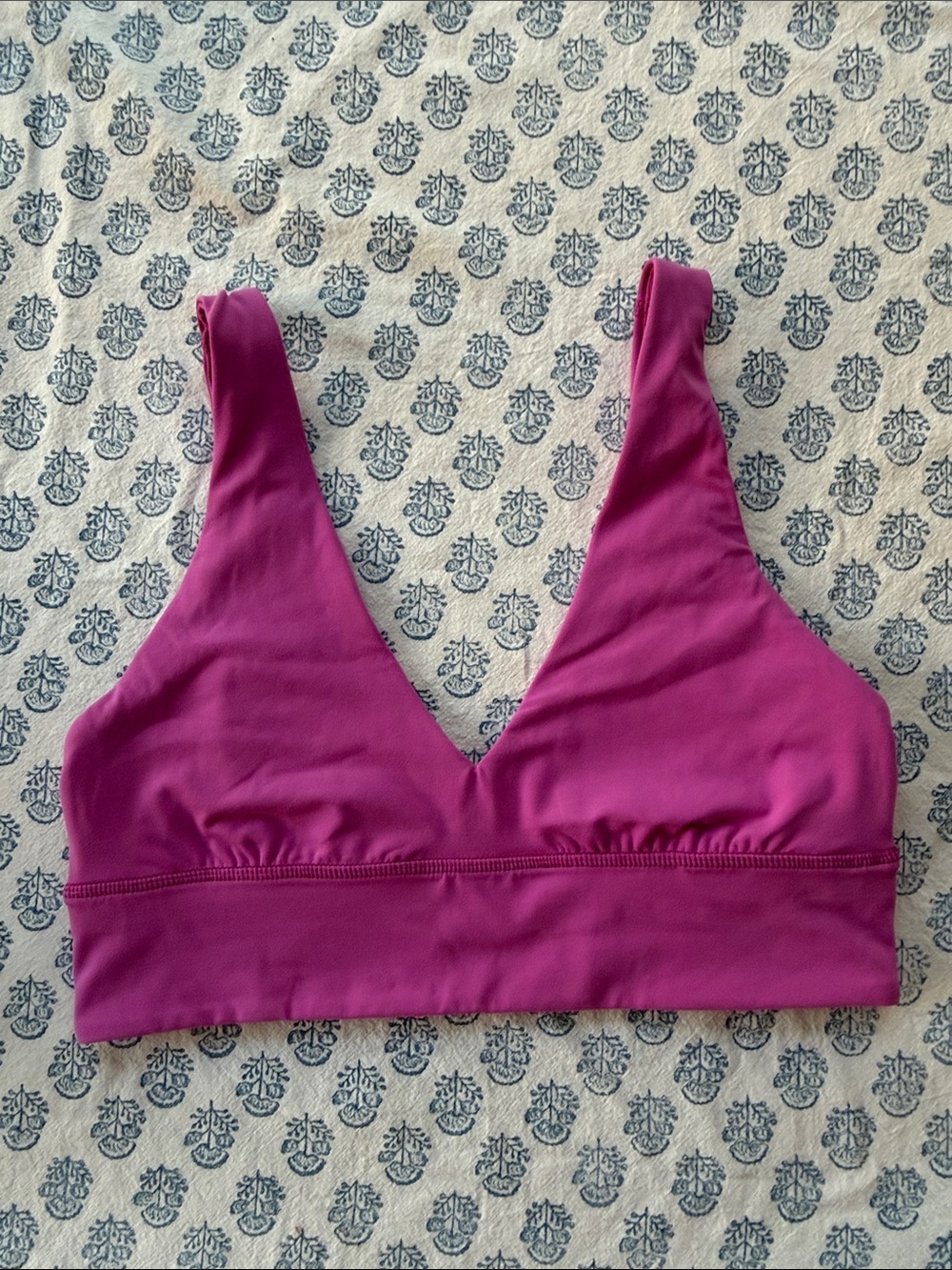 Lululemon Align V-Neck Bra A/B cup size 10